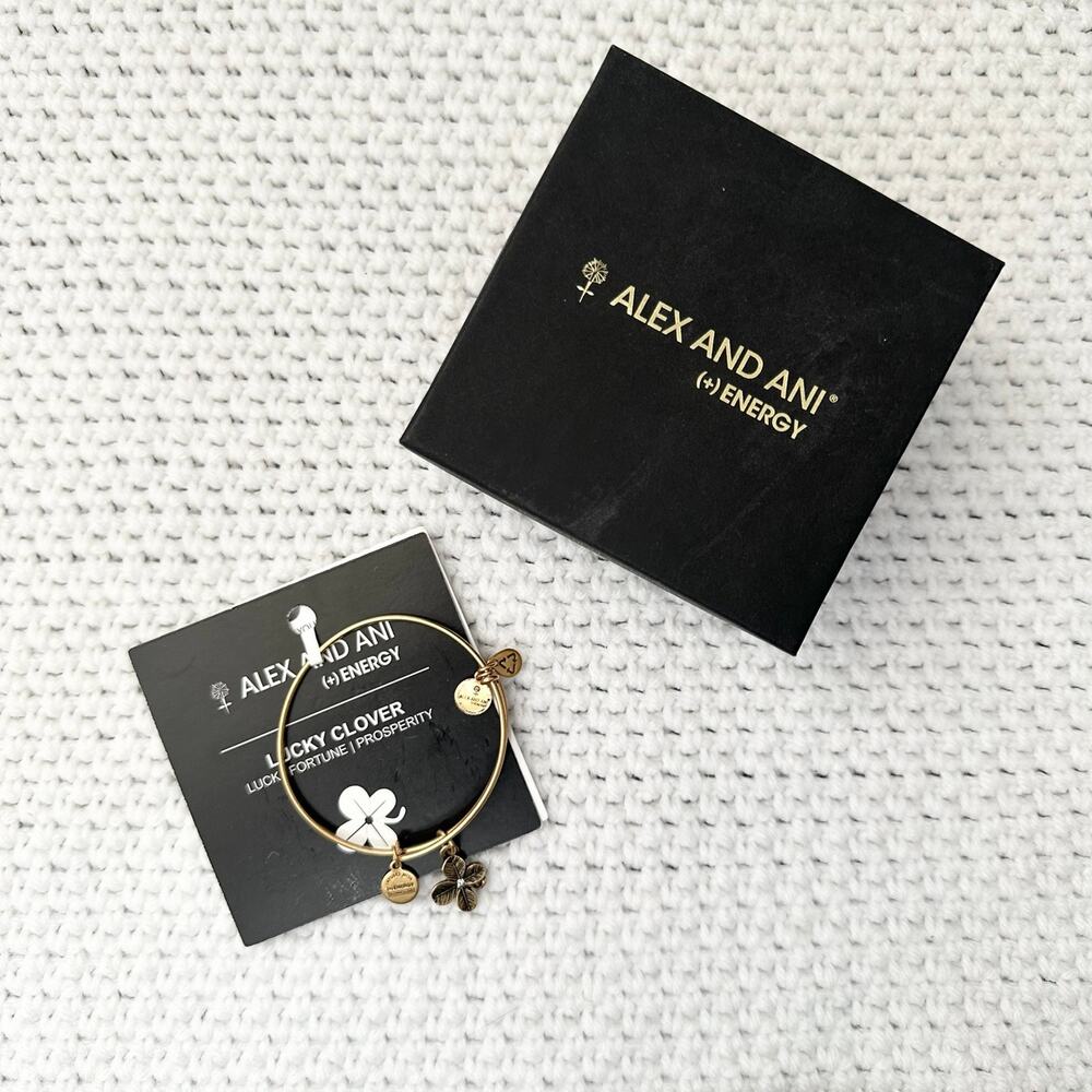 Alex and Ani Lucky Clover Brass Gold Charm Bracelet New in Box